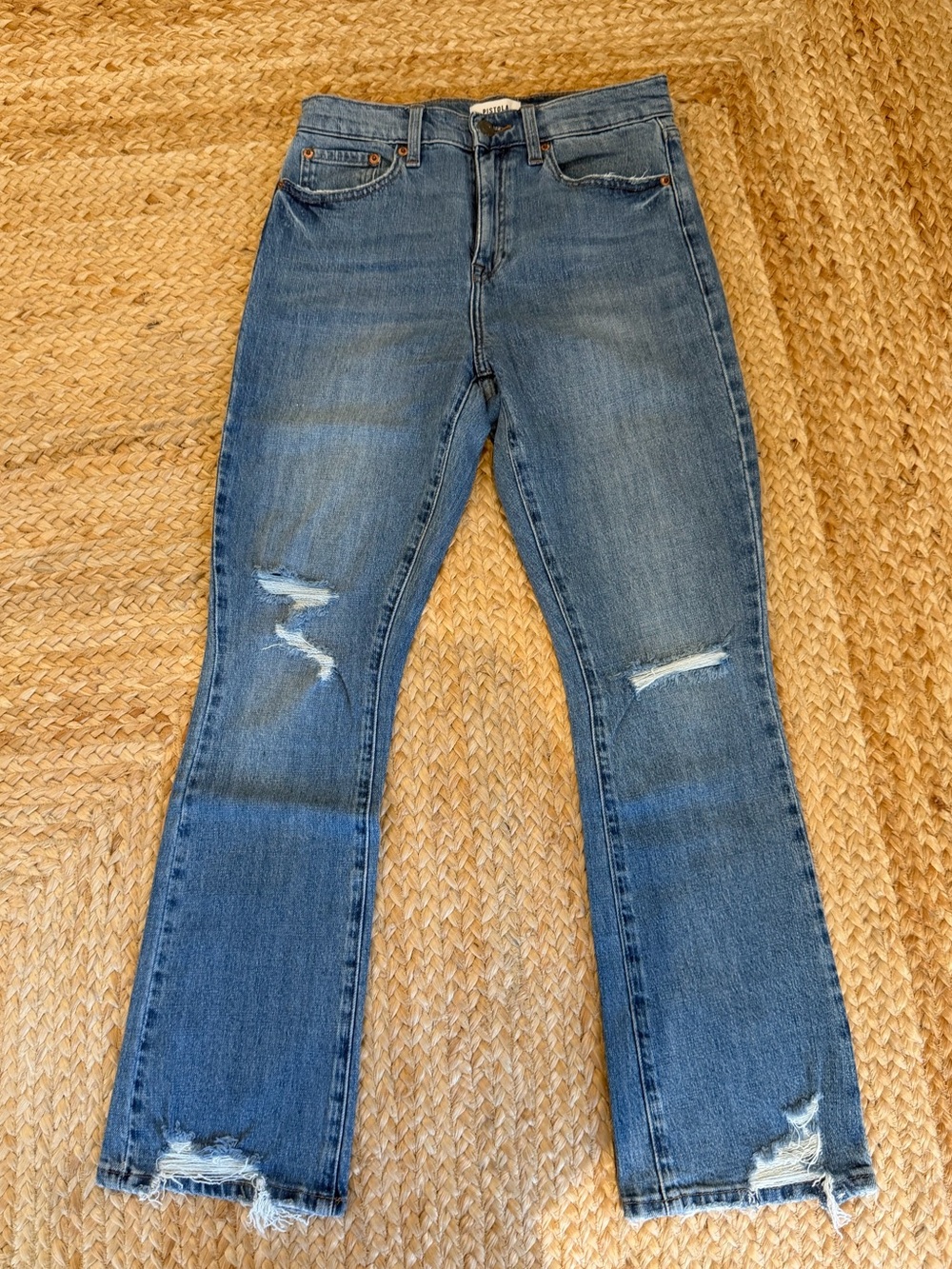 pistola Distressed Blue Flare Jeans
